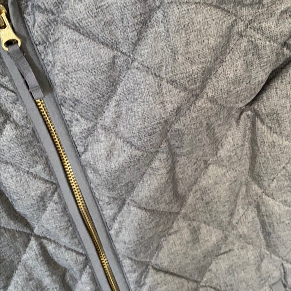 Vest - Picture 3 of 3